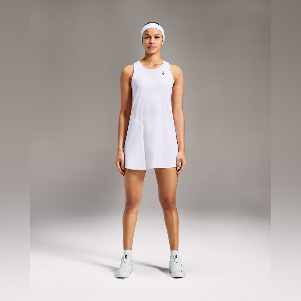 On Running Court Dress White size XL